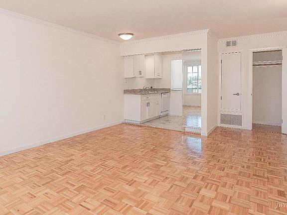 4th image of 1222 Clayton St #35