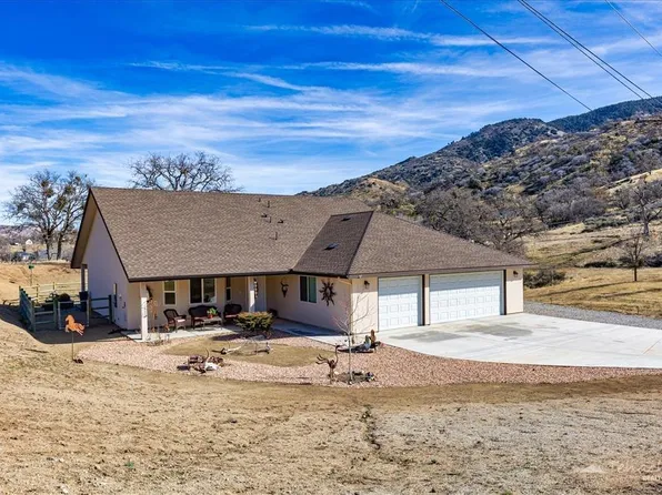 17600 Ascot Ct, Tehachapi, CA 93561