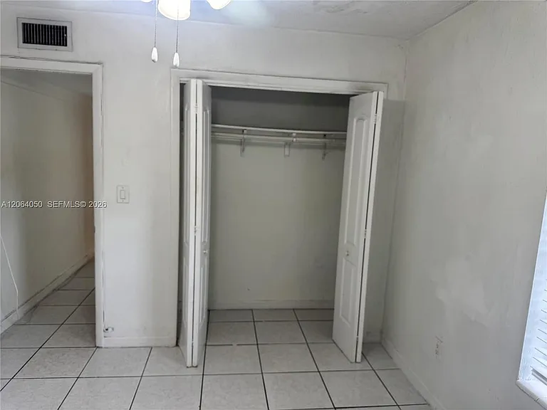 11 SW 32nd Ave #4 — Photo 12