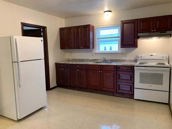 19 Oxford Ave APT 1L