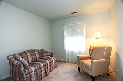 3rd image of 2147 Berkley Ct APT 201-A