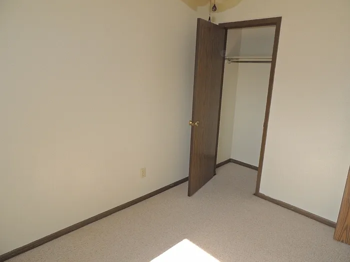 210 S Chestnut St #1 — Photo 5