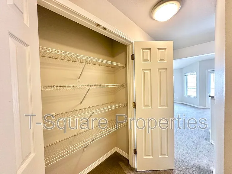 9525 NE 180th St #306 — Photo 5