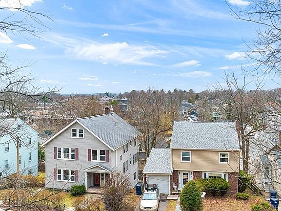 4th image of 55 Redlands Rd