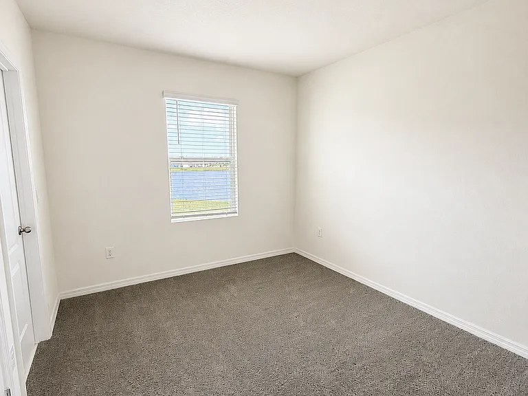 1470 Isleta Loop — Photo 16