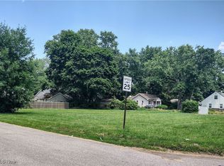 705 Mull Ave, Akron, OH 44313