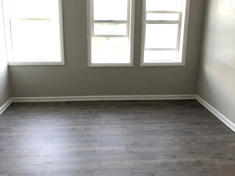 Brand new, engineered wood flooring. Large office or 2nd bedroom.