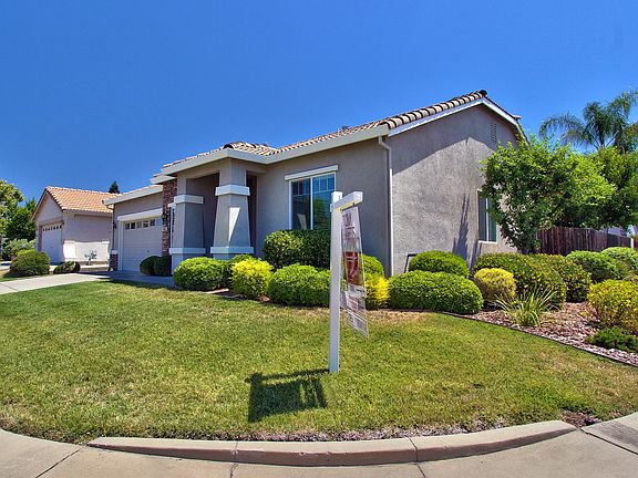 2nd image of 1665 Killdeer Way