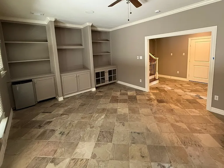 621 Hartman St — Photo 8