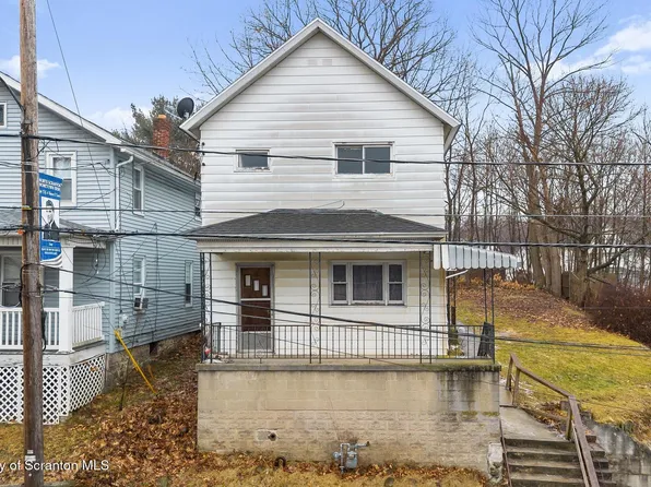 463 Oak St, Scranton, PA 18508