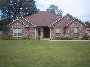 119 Oakwood Dr, Kilgore, TX 75662