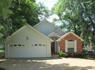 262 Timber Ridge Dr, Thomasville, GA 31757