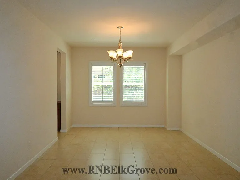 8280 Columbo Cir — Photo 6