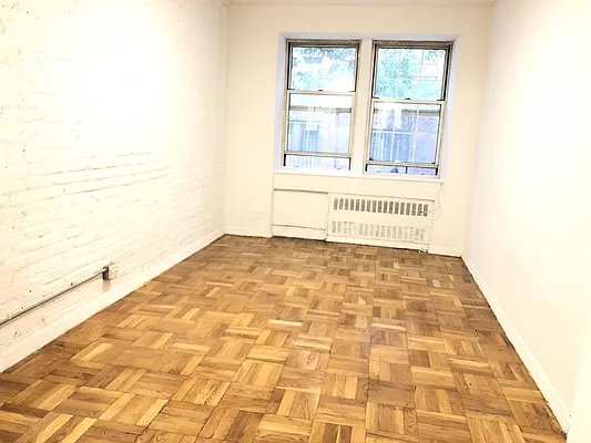 Rented by Sky Management | media 16