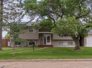 5110 E 49th St, Daysland, AB T0B 1A0