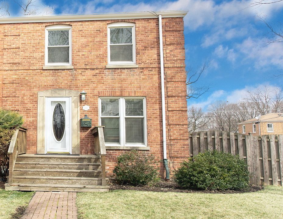 1st image of 1698 Howard Ave #1698