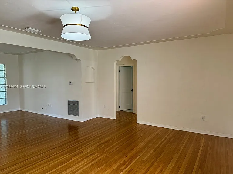 431 Candia Ave — Photo 21
