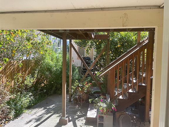 4th image of 117 Jersey St #B