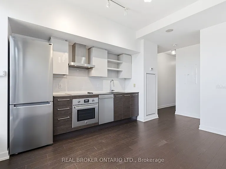 1030 King St W #Penthouse 25 — Photo 5