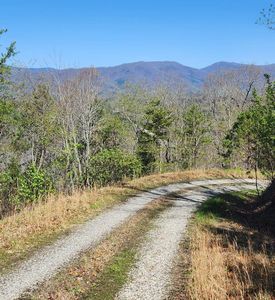 14 Lost Indian Trl, Whittier, NC, 28789