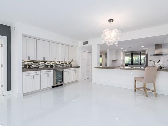 5th image of 6350 Pelican Bay Blvd #B-203