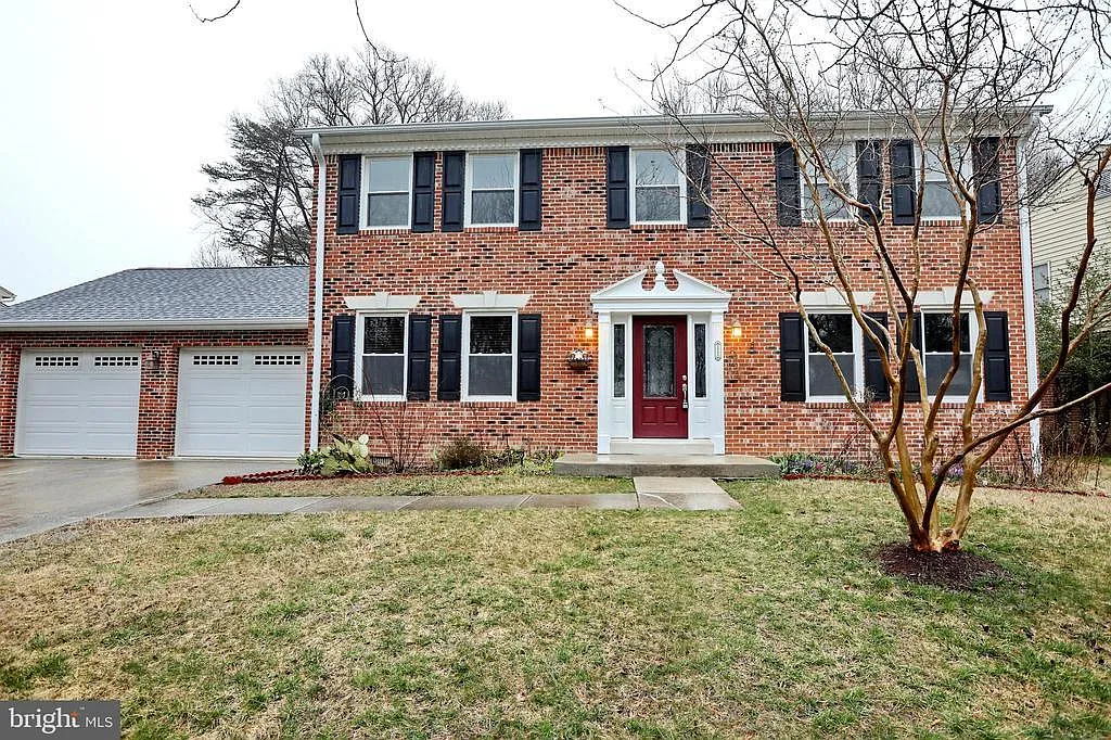 6889 Kangaroo Dr photo 1