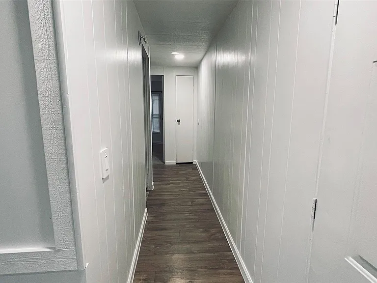 21615 Erika Ct — Photo 9