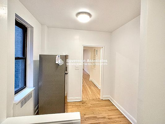 5th image of 50 Overlook Ter APT 2G