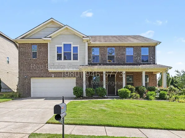 747 Coralbell Way, Tega Cay, SC 29708
