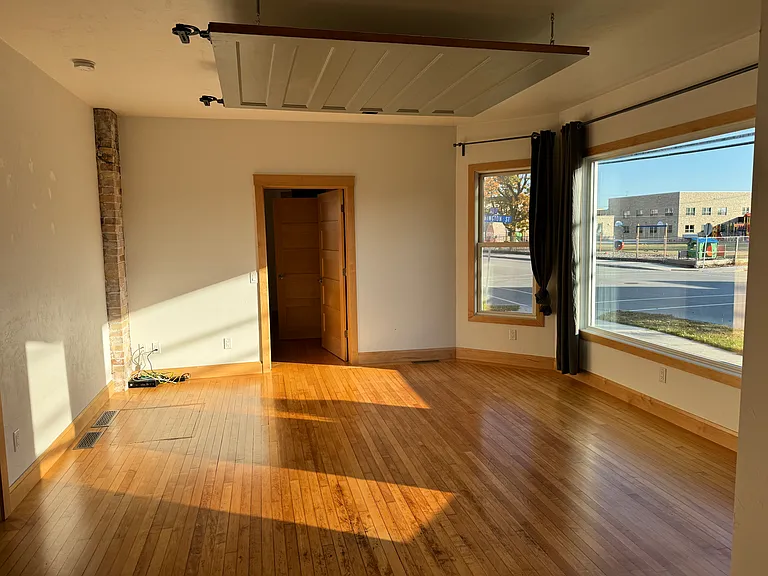 600 Washington St — Photo 3