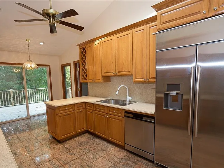 49 Soulice Pl — Photo 8