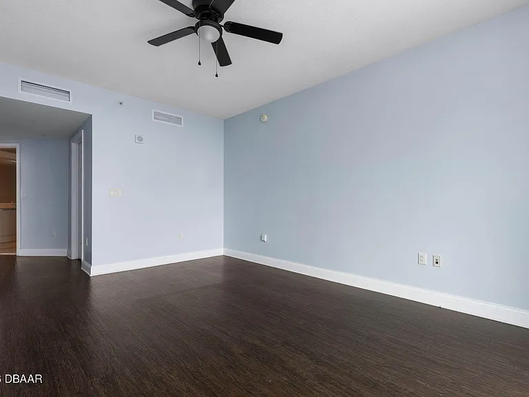 241 Riverside Dr #1710 — Photo 28
