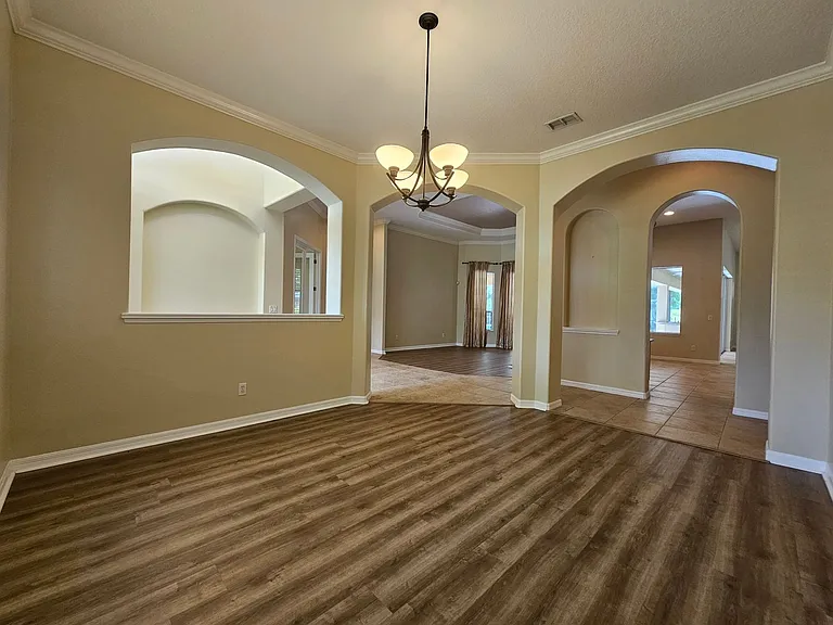 1107 Oxbridge Dr — Photo 33