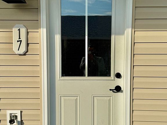 4th image of 17 Wentworth Ln