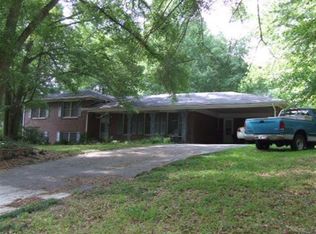 1525 Greenbrook Dr, Austell, GA 30168