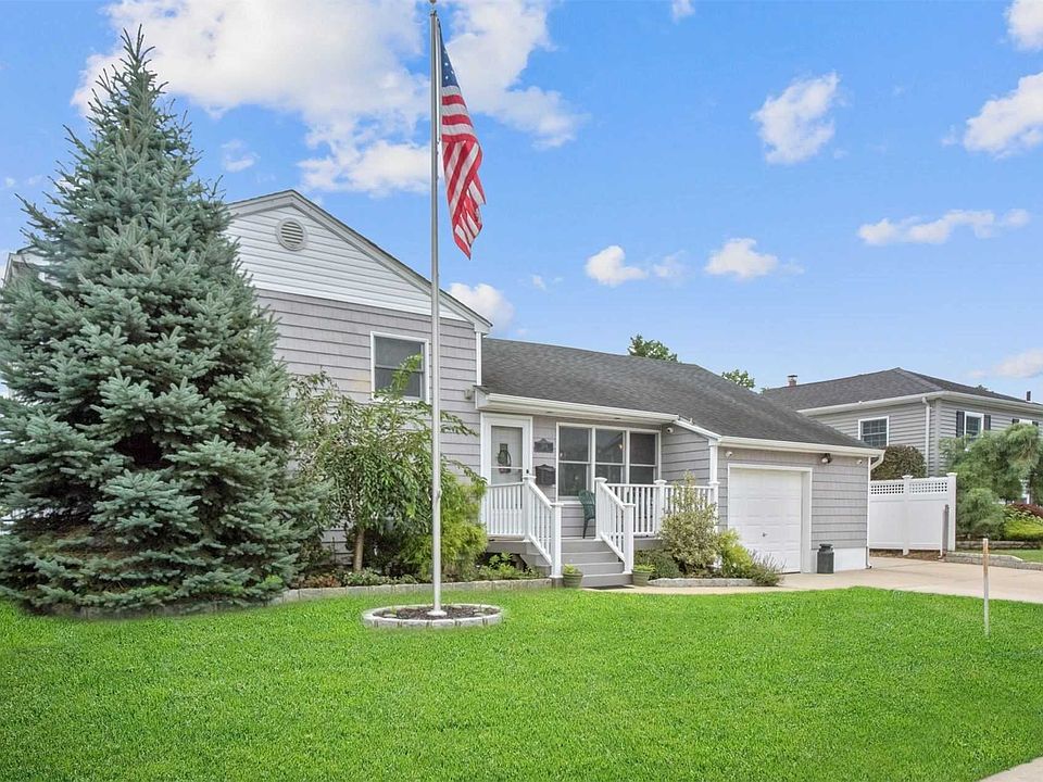 1st image of 3584 Ladonia St