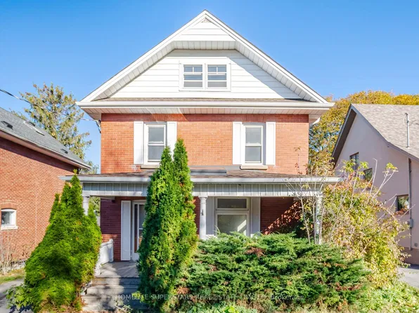 103 Arden Ave, Newmarket, ON L3Y 4H7
