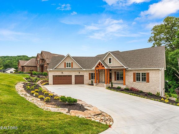 2nd image of 394 Silent River Ln