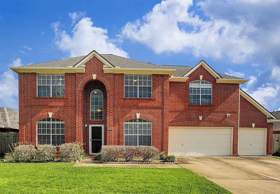 1st image of 21115 River Court Dr