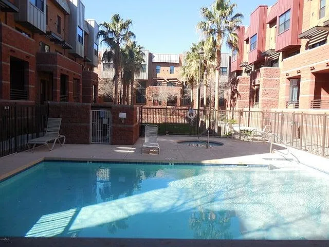 330 S Farmer Ave #103 — Photo 31