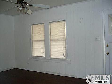 3rd image of 3025 Shawnee Trl