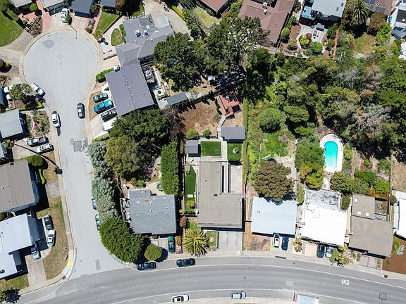 5th image of 2780 Crestmoor Dr