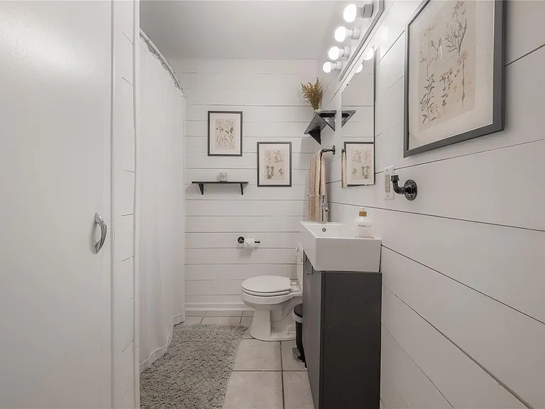 4107 N Seminole Ave — Photo 38