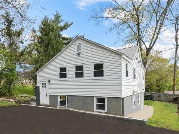 17 Lawrence Drive, Patterson, NY 12563