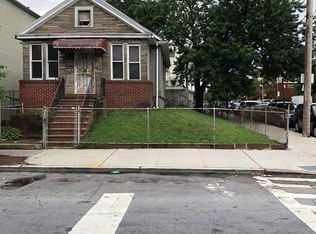 76 E 53rd St, Brooklyn, NY 11203