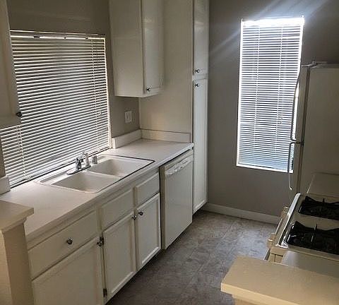 4th image of 4819 S Torrey Pines Dr Unit 102