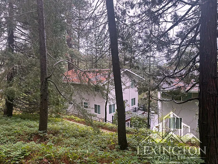 1840 Point View Dr #D — Photo 27