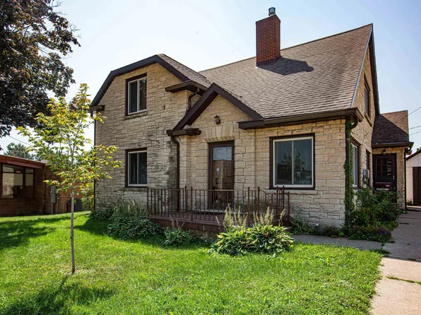 45 W Pine St, Platteville, WI 53818