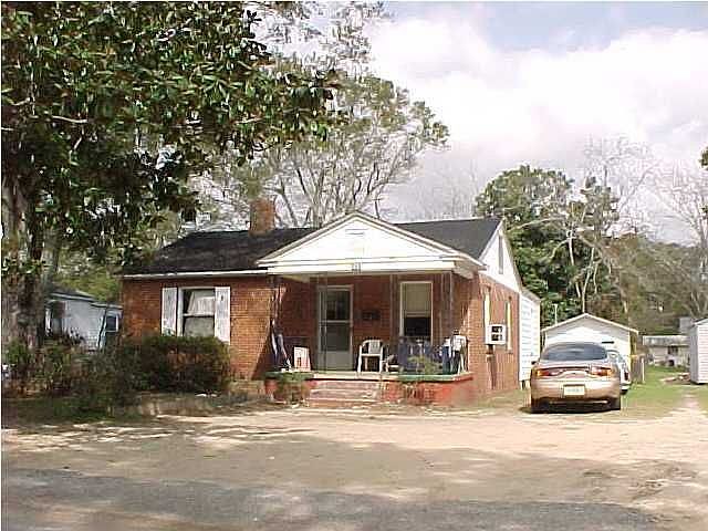 1st image of 830 Hernandez St W W