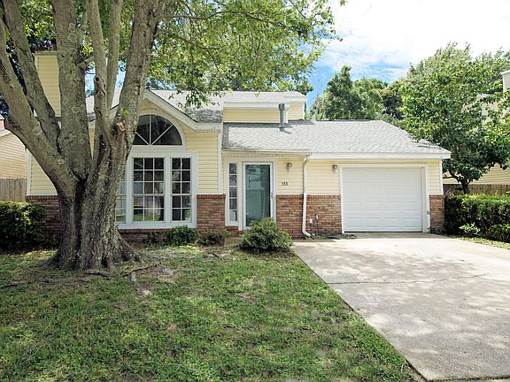 3rd image of 388 Canterbury Cir NW